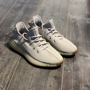 sesame yeezy on feet